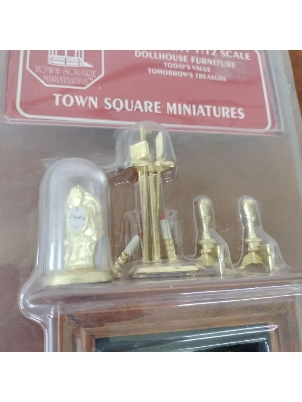 Dollhouse Fireplace Tools Mantle Clock TOWN SQUARE MINIATURES Cherry Wood NOS